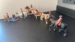 Schleich paarden, veulens, dekjes, zadels, hoofdstel,ruiters, Ophalen of Verzenden, Zo goed als nieuw