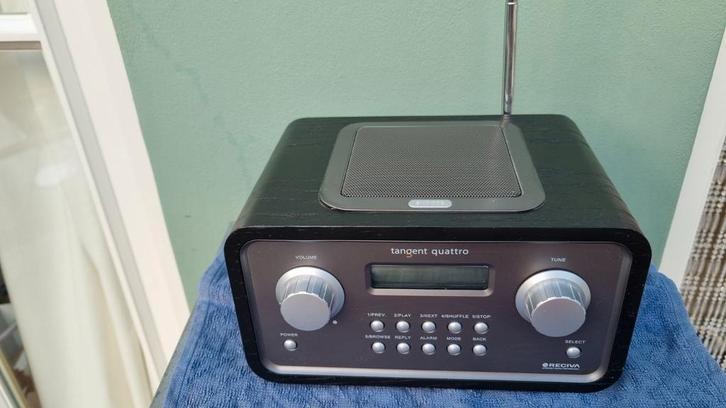 Tangent Quattro MKII internet/wifi-radio. , Audio, Tv en Foto, Radio's, Zo goed als nieuw, Radio, Ophalen of Verzenden