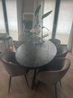 Zwarte tafel met stalen kruispoot, Ophalen, Zo goed als nieuw, 4 tot 6 stoelen