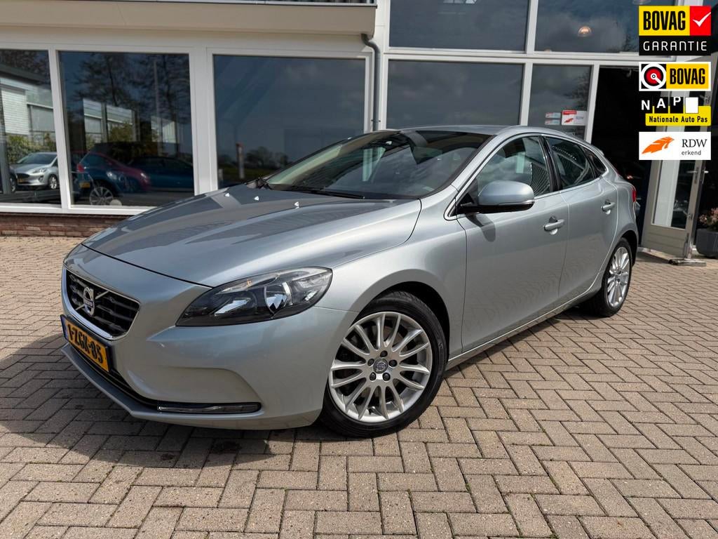 Volvo V40 2.0 D4 Summum Business, Voorwielaandrijving, Euro 5, Gebruikt, Bedrijf
