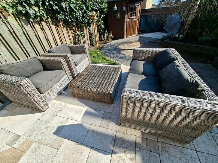 Loungeset van echt Riet met kussens, Tuin en Terras, Tuinsets en Loungesets, Gebruikt, Loungeset, Rotan, 4 zitplaatsen, Bank, Bijzettafel