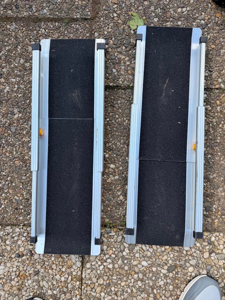 Kruizinga oprijplaatjes, Ophalen, Elektrische rolstoel