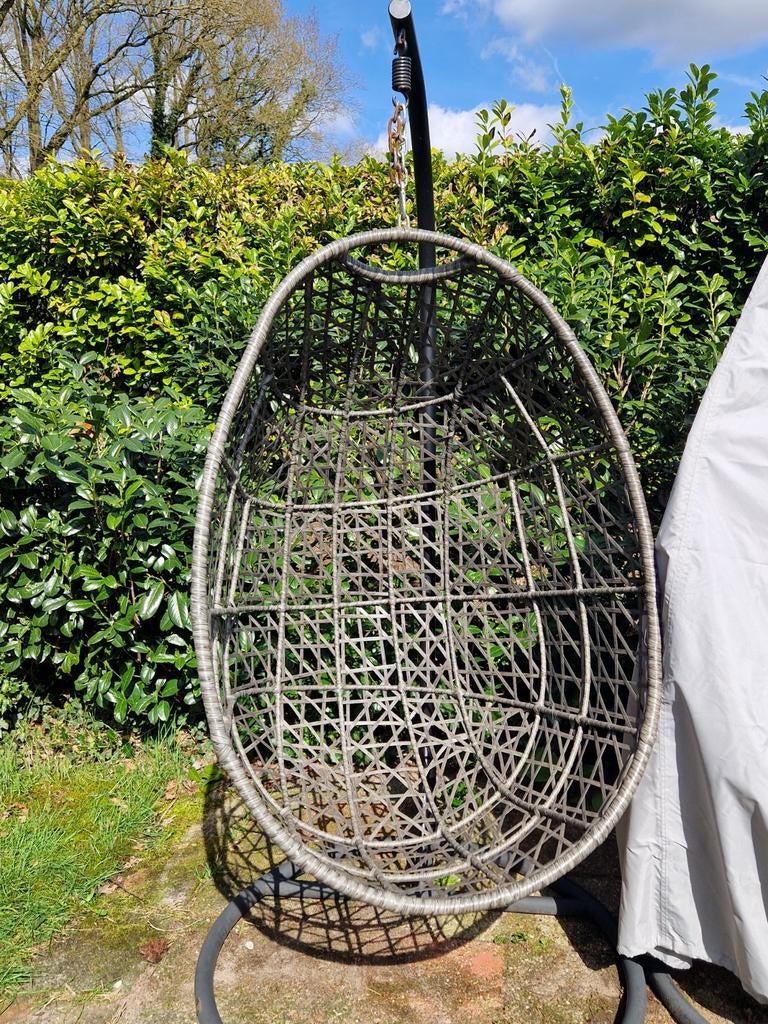 Hangstoel-ei buiten, Tuin en Terras, Ophalen, Gebruikt, Rotan