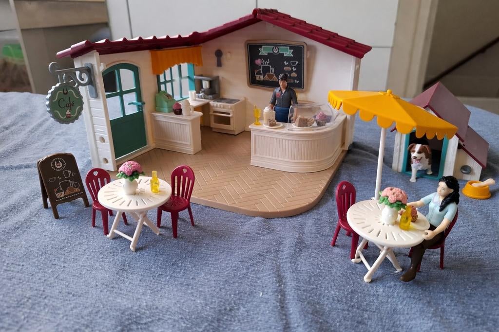 Schleich café met poppetjes en hond, Ophalen of Verzenden