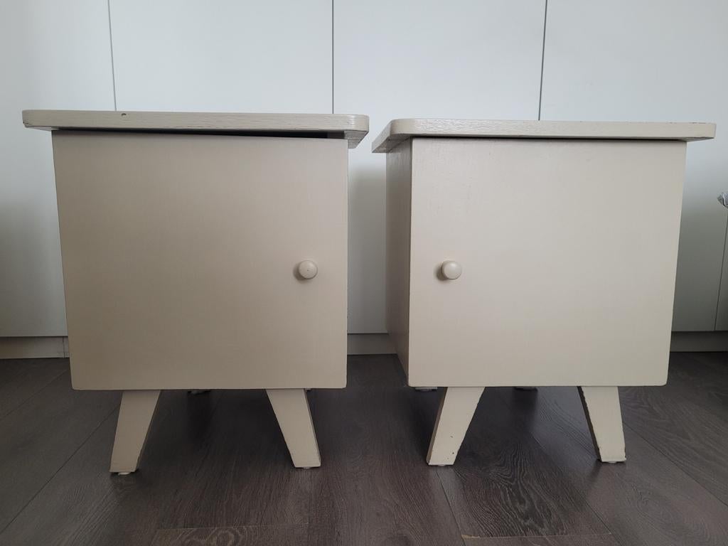 2 nachtkastjes hout, Ophalen of Verzenden, Minder dan 45 cm, 55 tot 70 cm