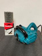 Makita 9741 Borstelschuurmachine 860W met borstels, Doe-het-zelf en Verbouw, Gereedschap | Schuurmachines, Makita, 600 tot 1200 watt