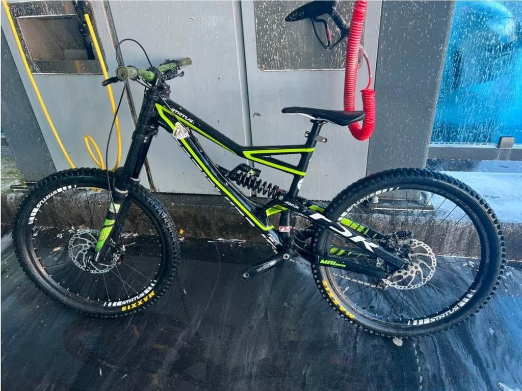 specialized Status 2011, Fietsen en Brommers, Fietsen | Crossfietsen en BMX, Gebruikt, 24 inch of meer, Aluminium, Ophalen