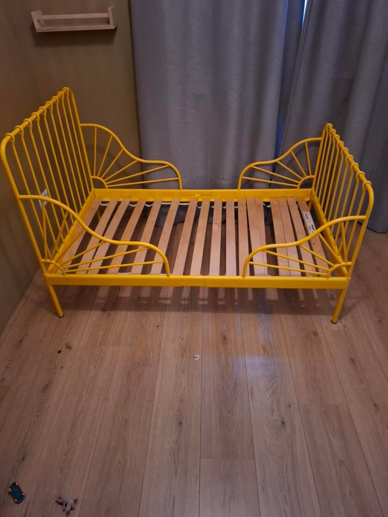 Ikea Minnen meegroeibed geel, Kinderen en Baby's, Kinderkamer | Bedden, Ophalen, Zo goed als nieuw, 180 cm of meer, 70 tot 85 cm