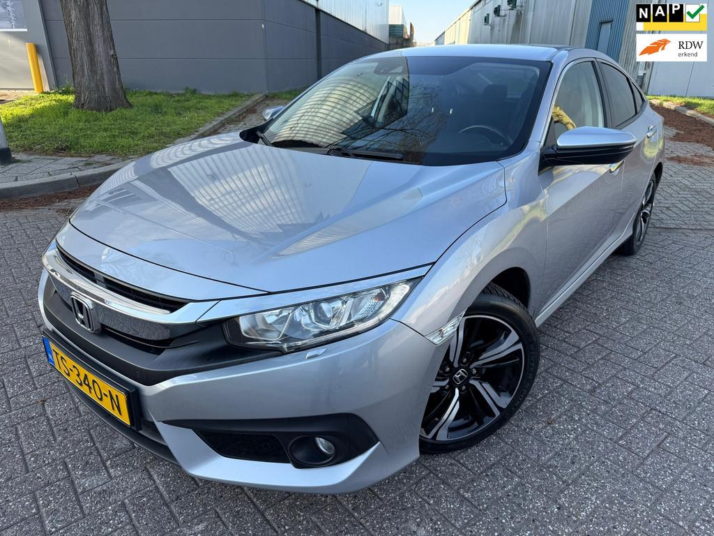 Honda Civic 1.5 i-VTEC Elegance*STOEL VERWARMING*CRUISE*CAME, Auto's, Honda, Euro 6, 4 cilinders, Origineel Nederlands, Bedrijf