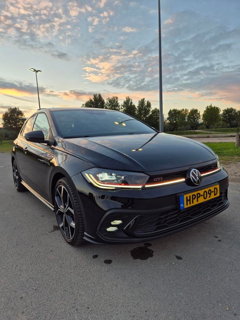 Volkswagen Polo GTI ABT 245PK Pano/Keyless/IQ/ACC/Beats, Auto's, Volkswagen, 1272 kg, 4 cilinders, 1984 cc, Zwart