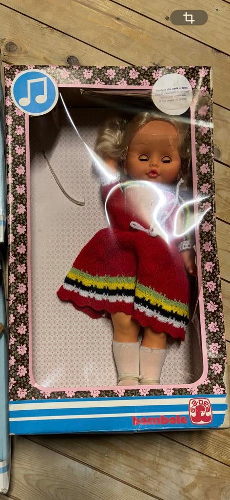 Vintage jaren 70 Italiaanse Bambole pratende pop in doos, Verzamelen, Poppen, Ophalen of Verzenden, Nieuw, Pop
