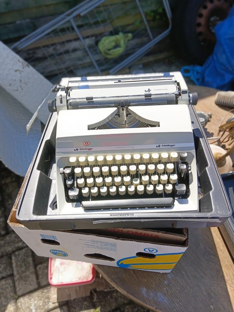 Een oude typemachine, Diversen, Ophalen, Gebruikt