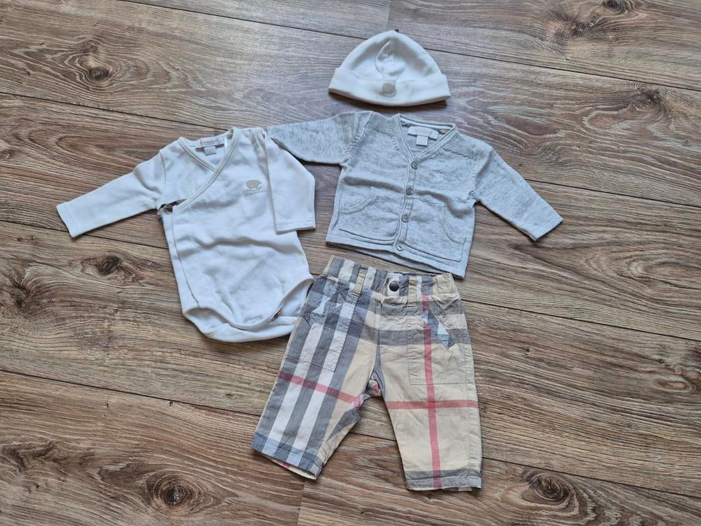 Setje compleet van Burberry maatje 50, Ophalen of Verzenden, Zo goed als nieuw, Setje, Jongetje