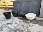 Diverse bloempotten en schotels, Kunststof, Gebruikt, Rond, Minder dan 40 cm