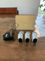 Netgear Arlo VMB3000 + 3x VMC3030 Camera's, Ophalen of Verzenden, Gebruikt, Binnencamera