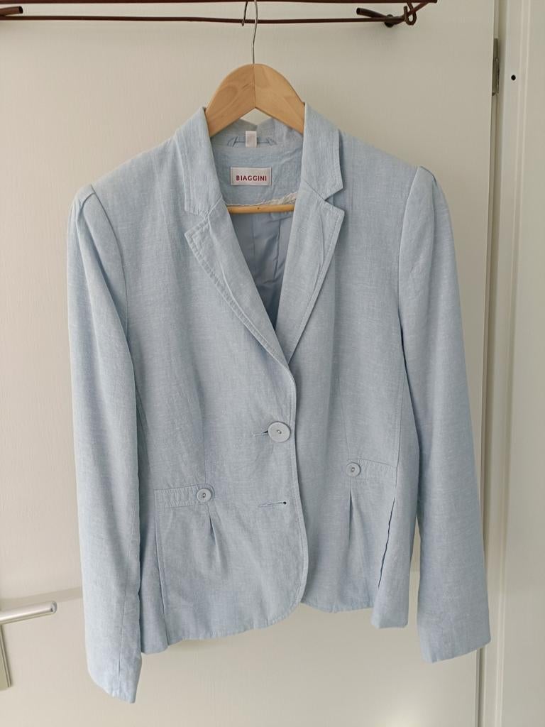 Lichtblauwe dames blazer., Ophalen of Verzenden, Zo goed als nieuw, Maat 38/40 (M), Blauw