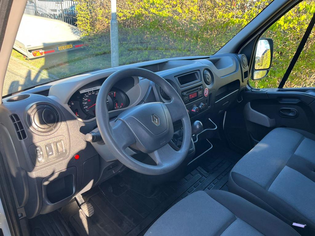 Renault Master T35 2.3 dCi Bakwagen + laadklep, Auto's, Bestelauto's, Euro 5, Gebruikt, Zwart, 4 cilinders