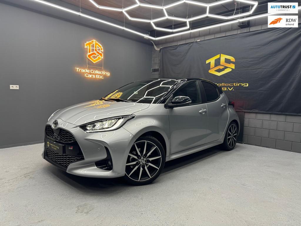 Toyota Yaris 1.5 Hybrid 130 GR Sport PANO-HUD-JBL-CAM-KEYLES, Auto's, 450 kg, 450 kg, 1490 cc, Hybride Elektrisch/Benzine