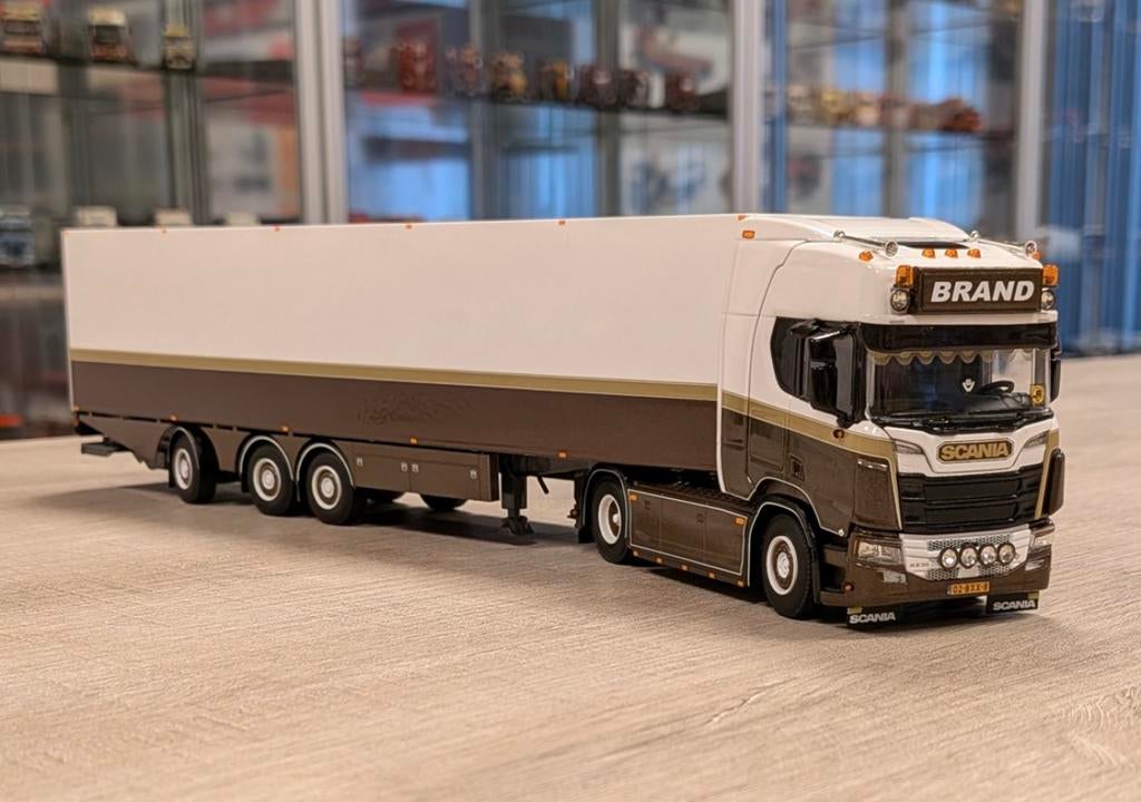 Wsi brand 1:50, Hobby en Vrije tijd, Modelauto's | 1:87, Ophalen of Verzenden, Zo goed als nieuw, Bus of Vrachtwagen, Overige merken