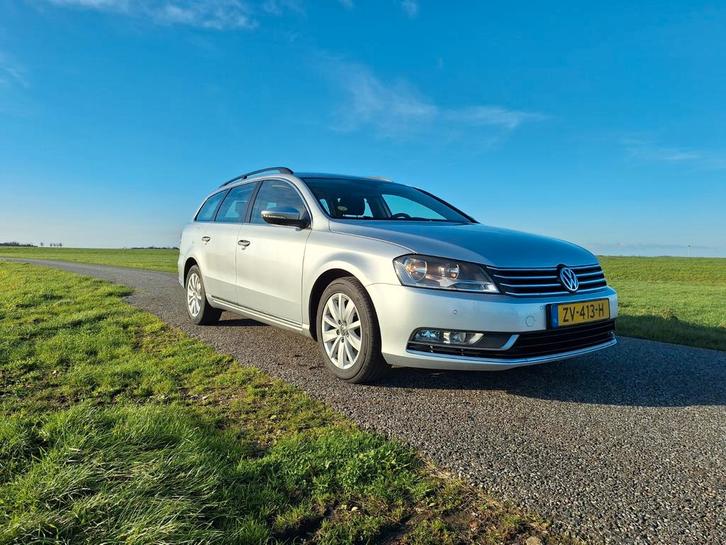 Volkswagen Passat 1.6 TDI 77KW Bluemotion Variant 2014 Grijs, Auto's, Volkswagen, Particulier, Passat, Diesel, C, Stationwagon