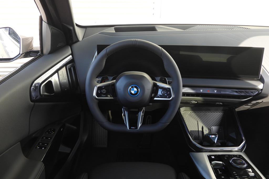 BMW X3 30e xDrive M Sport Automaat / Panoramadak / Trekhaak, Automaat, 1998 cc, Zwart, 4 cilinders