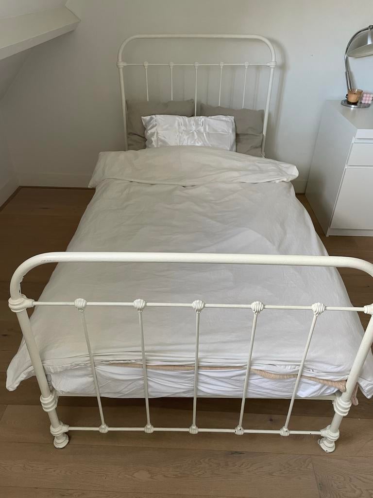 Vintage Frans stalen bed 100x185cm met lattenbodem en matras, Ophalen