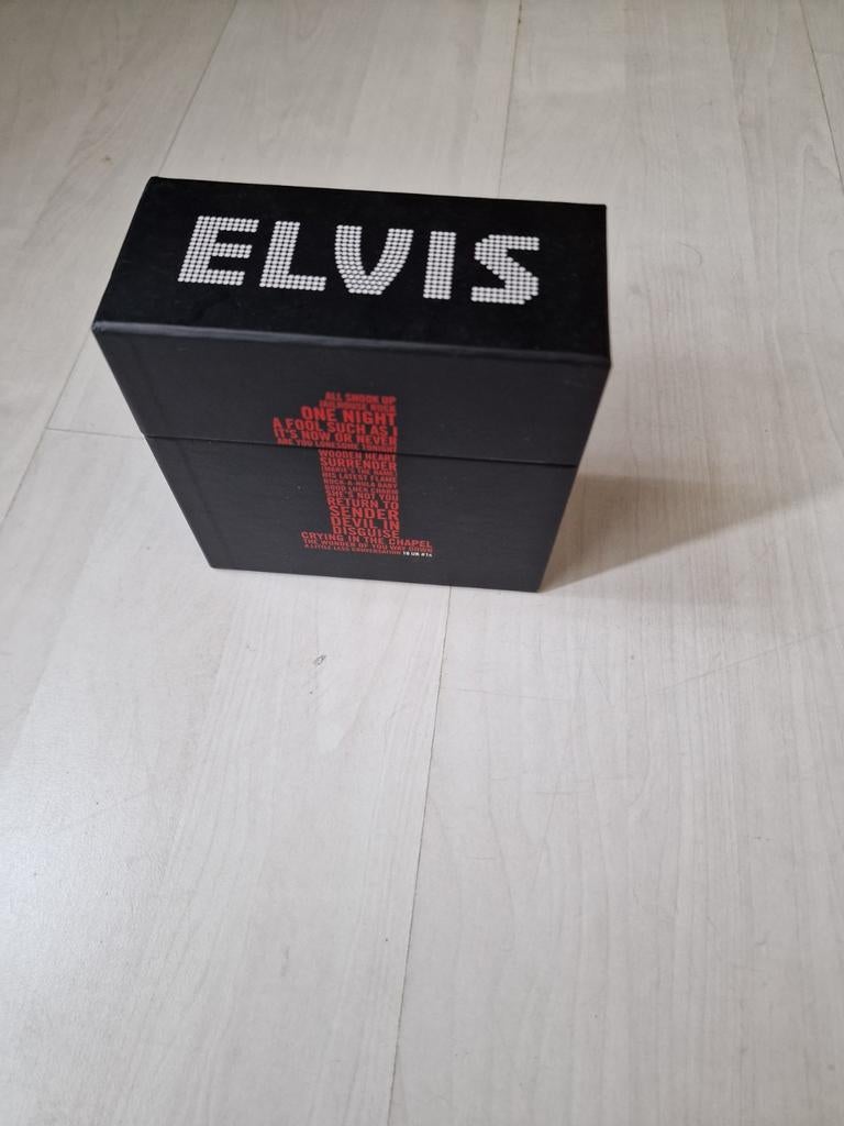 Elvis presley cd box, Ophalen of Verzenden, Zo goed als nieuw, Poprock