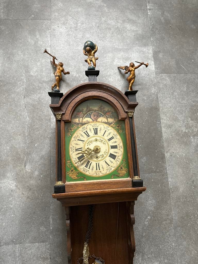 Friese staartklok, Ophalen