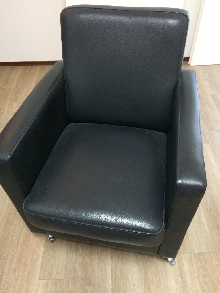 Design Fauteuil z.g.a.n. Leder Blauw, Huis en Inrichting, Ophalen, Design, 75 tot 100 cm, Zo goed als nieuw