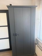 Grijze kast Woood, Ophalen, Zo goed als nieuw