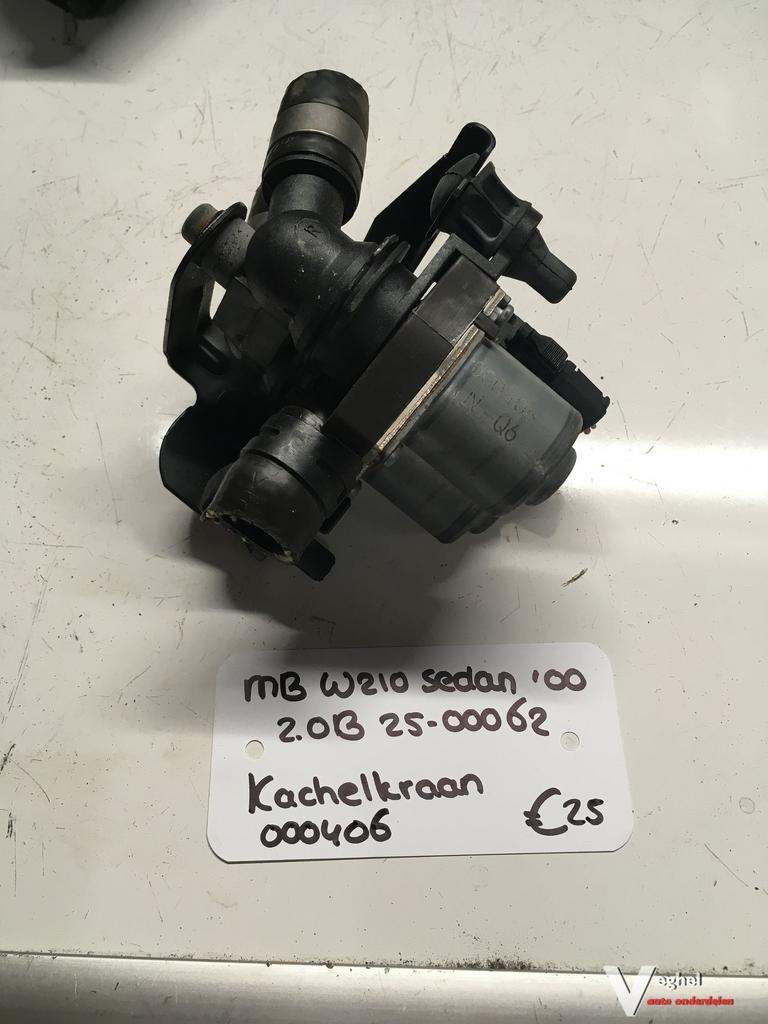 Mercedes W210 sedan 2.0 Benzine 2000 2500062  Kachelkraan  0