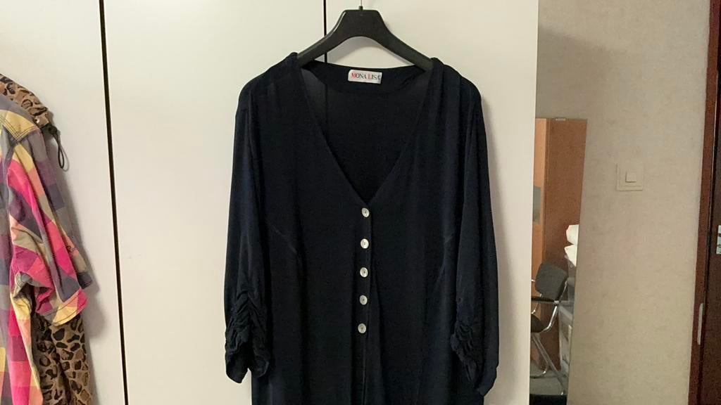 Donkerblauwe lange blouse, Ophalen of Verzenden, Zo goed als nieuw, Maat 46/48 (XL) of groter