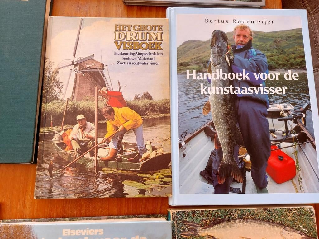 Meerdere boeken over Hengelsport. IN 1 KOOP, Watersport en Boten, Hengelsport | Algemeen, Ophalen of Verzenden, Boek of Tijdschrift