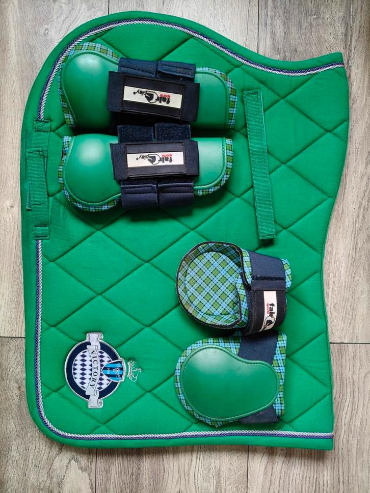 Zadeldekje (Fairplay) en peesbeschermers (Fairplay), Dieren en Toebehoren, Paarden en Pony's | Dekens en Dekjes, Gebruikt, Dekje