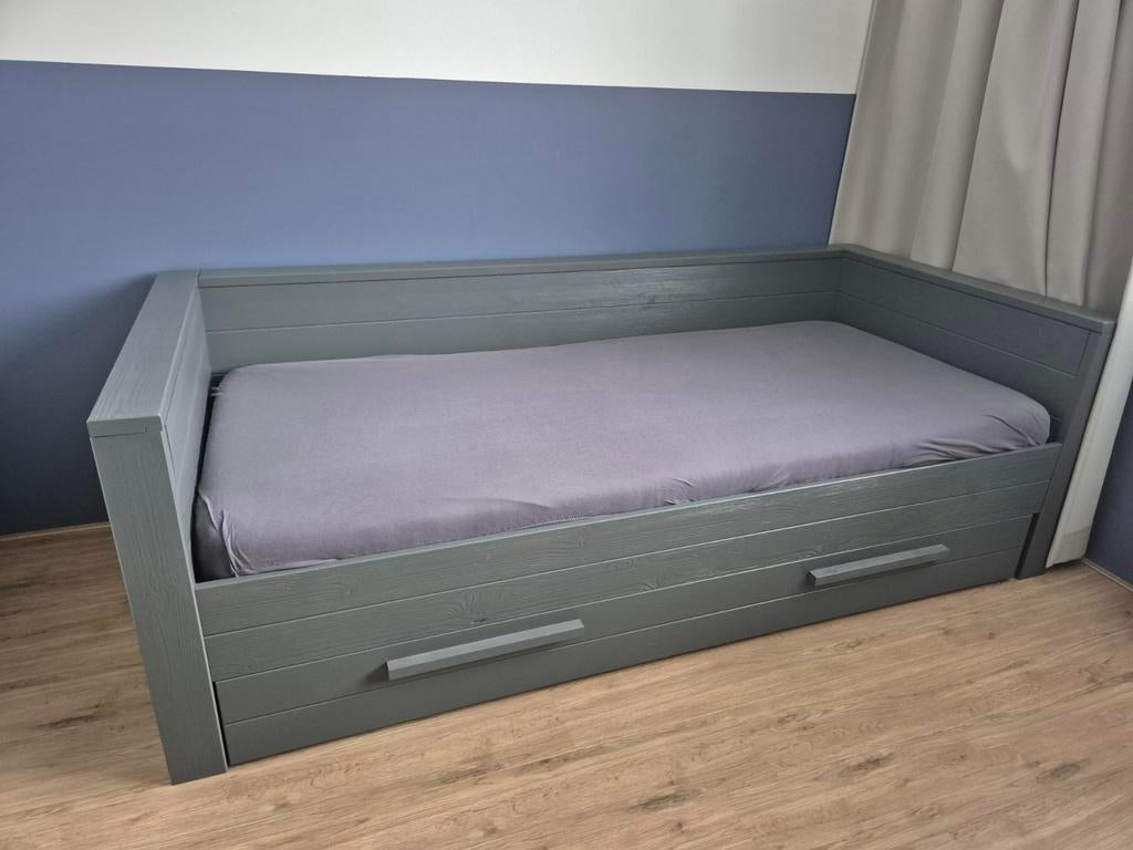 Bed Woood Dennis, Ophalen, Zo goed als nieuw, Eenpersoons, 90 cm