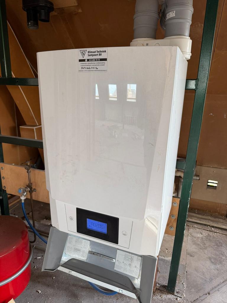 Remeha Quinta ACE 90 2022 in zeer goede staat ! ZGAN, Remeha, 30 tot 80 cm, Remeha, Hoog rendement (Hr)