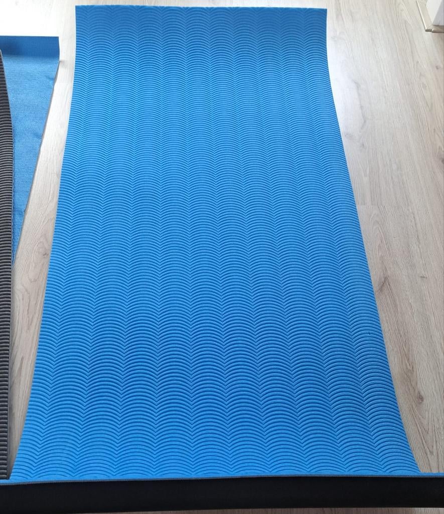 3 Yogamatten - €7.50 per stuk, Ophalen, Zo goed als nieuw, Yogamat