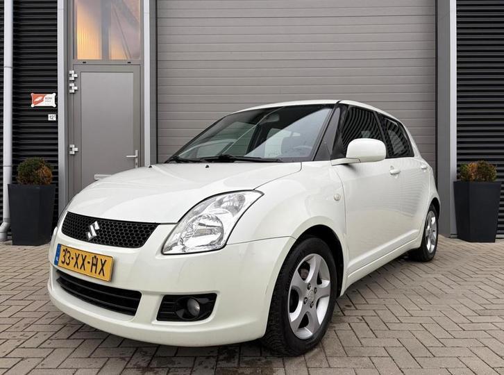 Suzuki Swift 1.3 Shogun/Airco/Trekhaak/Lichtmetaal/, Auto's, Suzuki, Bedrijf, Te koop, Swift, ABS, Airbags, Airconditioning, Centrale vergrendeling