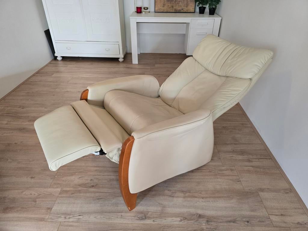 Skalma Leren Relaxfauteuil - Gebroken Wit/Zacht Roze, Huis en Inrichting, Fauteuils, Gebruikt, Modern, Comfort, Ophalen of Verzenden