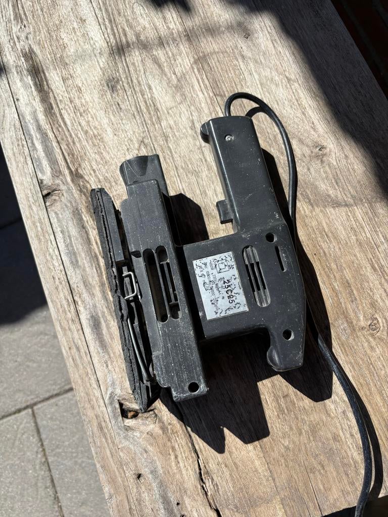 Kinzo Vlakschuurmachine 150W - 90x187mm, Doe-het-zelf en Verbouw, Gereedschap | Schuurmachines, Ophalen, Gebruikt, Minder dan 600 watt