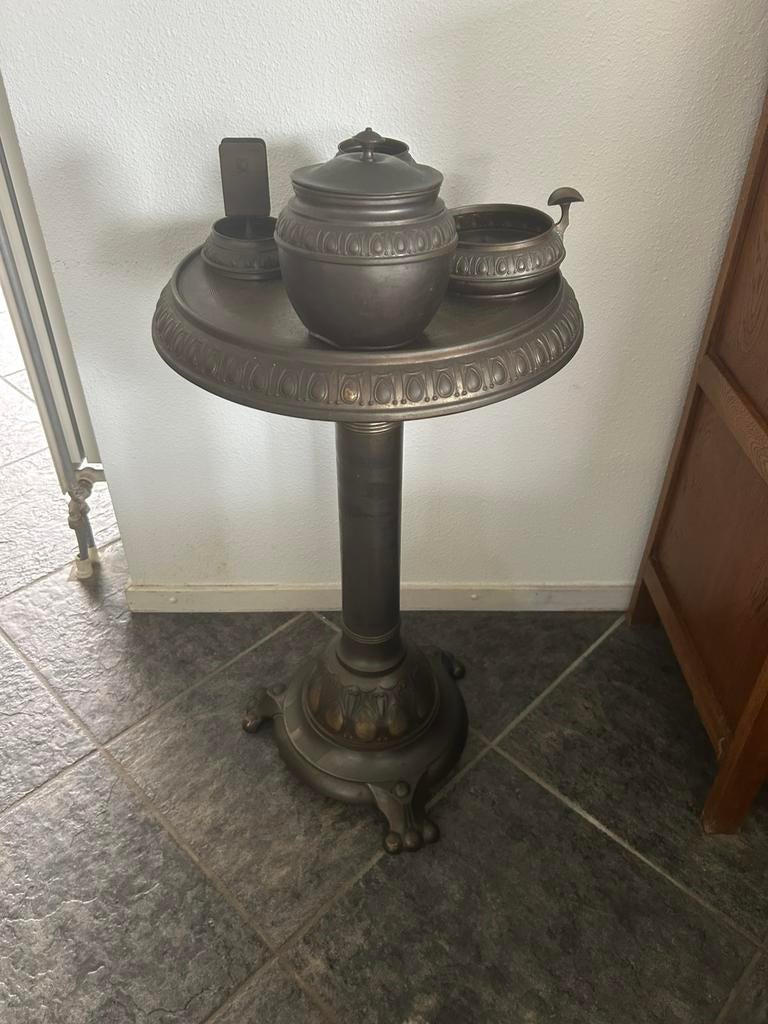 Antiek rookstel, Ophalen