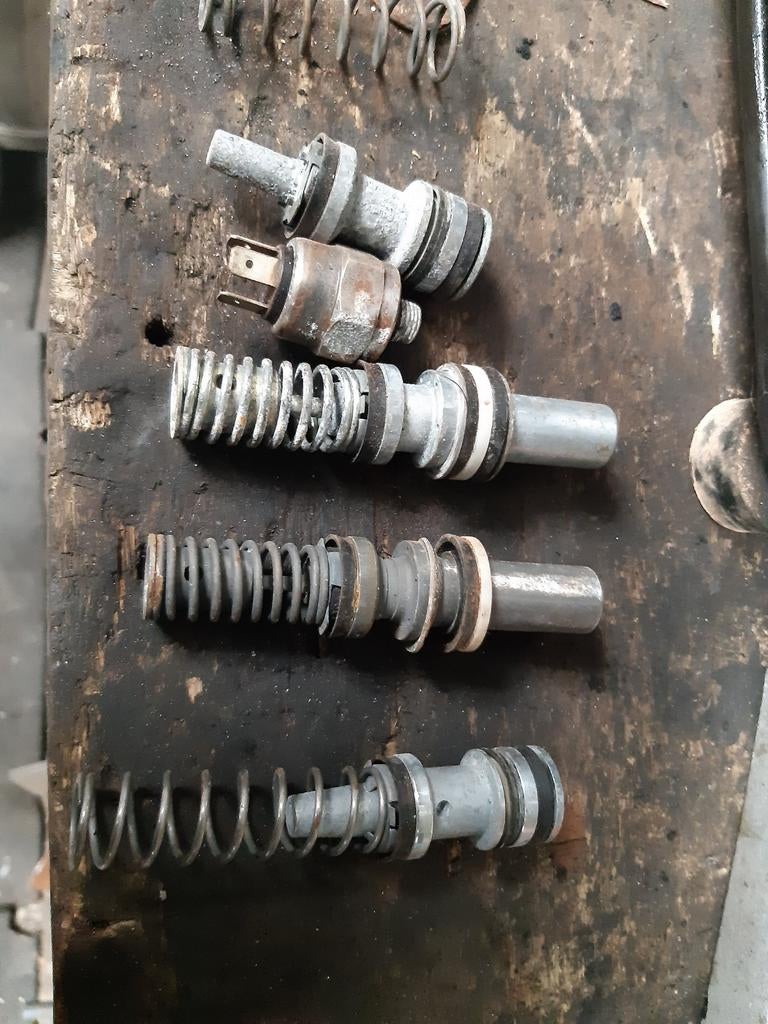 VW T2 hoofdremcilinder onderdelen, Auto-onderdelen, Ophalen of Verzenden