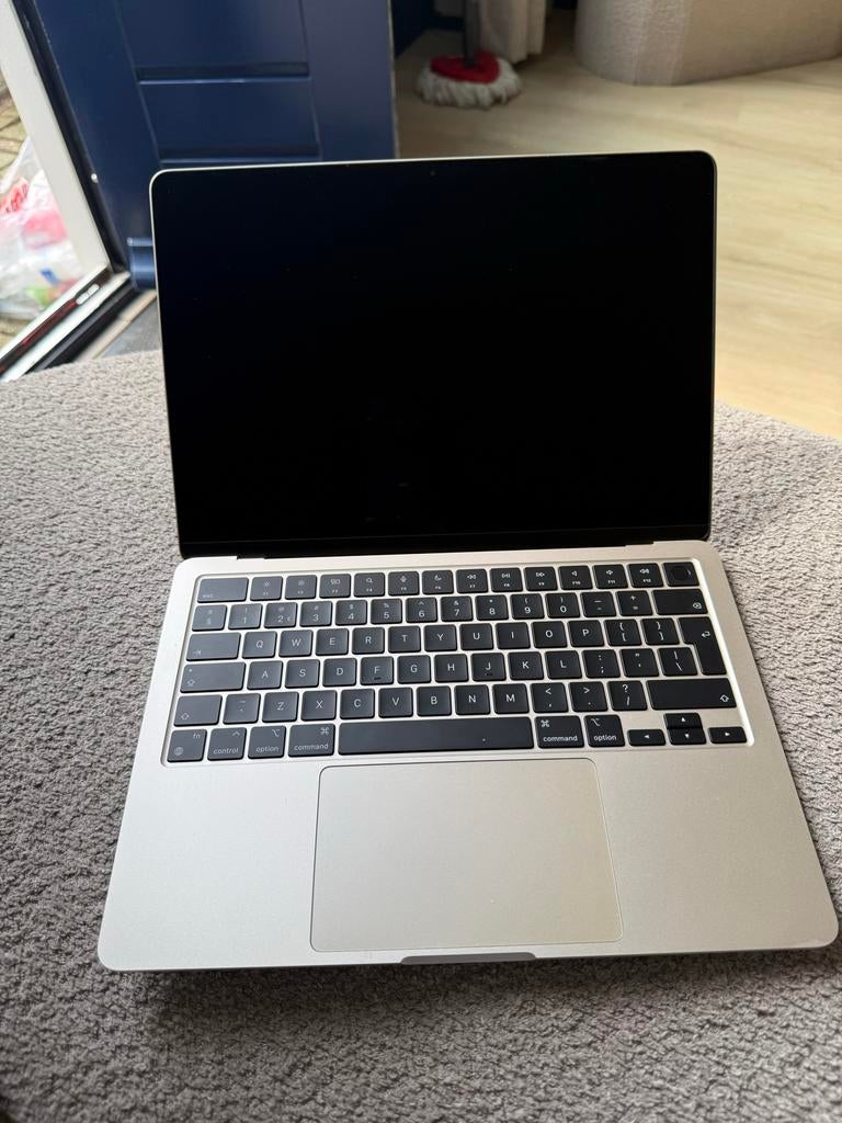MacBook Air 2022 - Zo goed als nieuw, 8GB RAM, Rose Gold, Computers en Software, Apple Macbooks, Ophalen, Zo goed als nieuw, 8 GB