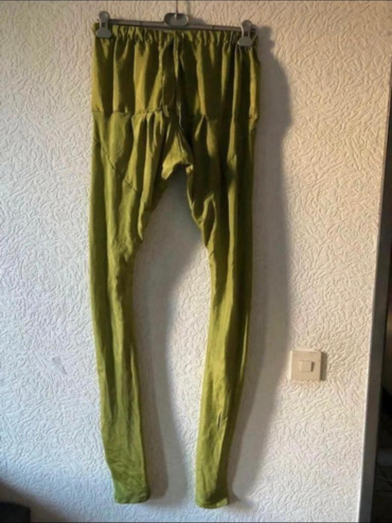 Maat M - YOGA BROEK - GROEN MET ELASTIEK TAILLE / RIEMPJE, Maat 38/40 (M), Ophalen of Verzenden, Zo goed als nieuw, Lang