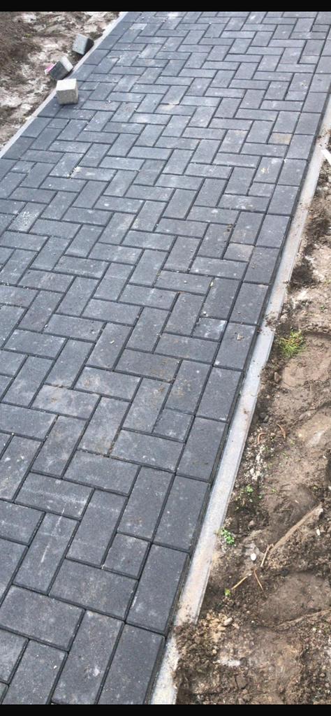 Nieuwe beton klinkers antraciet, Tuin en Terras, Ophalen, Zo goed als nieuw, Beton, Klinkers