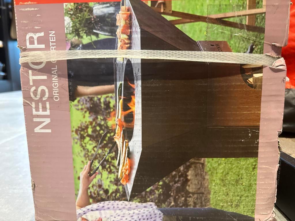 Barbecook Nestor Original Corten BBQ met verhoogd rooster, Ophalen, Nieuw, Met accessoires