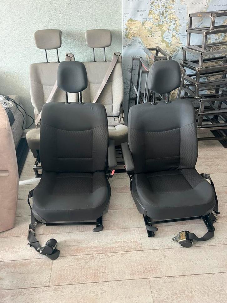 2 voorstoelen compleet met 3p gordel samen 300€, Caravans en Kamperen, Camper-accessoires, Ophalen
