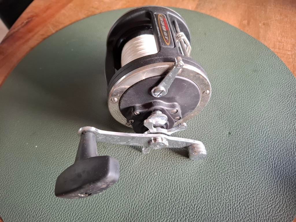 Penn 330 GTI reel - slinger rechts, Ophalen of Verzenden, Molen