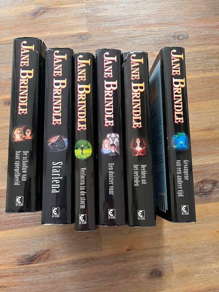 6 boeken van Jan Brindle - Spannende romans, Ophalen of Verzenden, Gelezen, Nederland