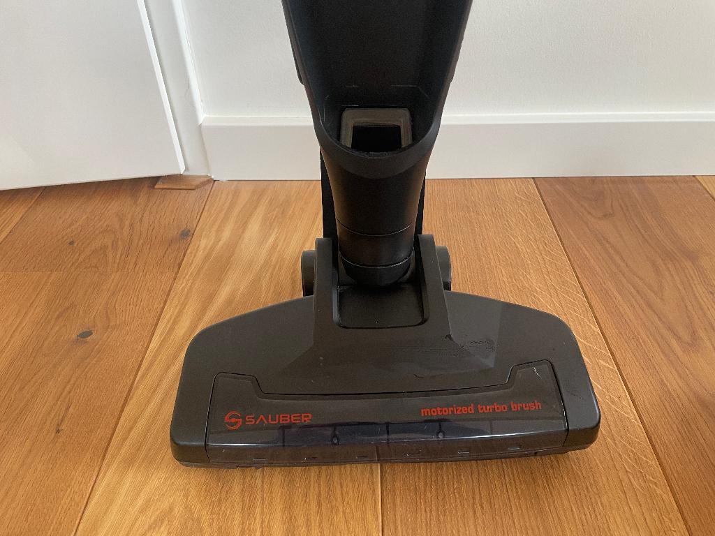 Steelstofzuiger én kruimeldief in één, Ophalen, Zo goed als nieuw, Reservoir, Stofzuiger